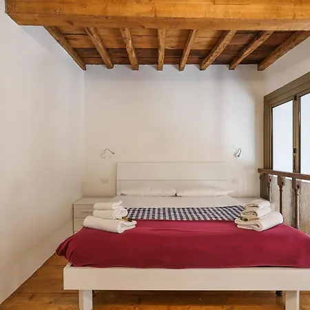 Santa Maria Novella Bright And Modern Apartment - Hosted By Sweetstay Florence Exterior photo